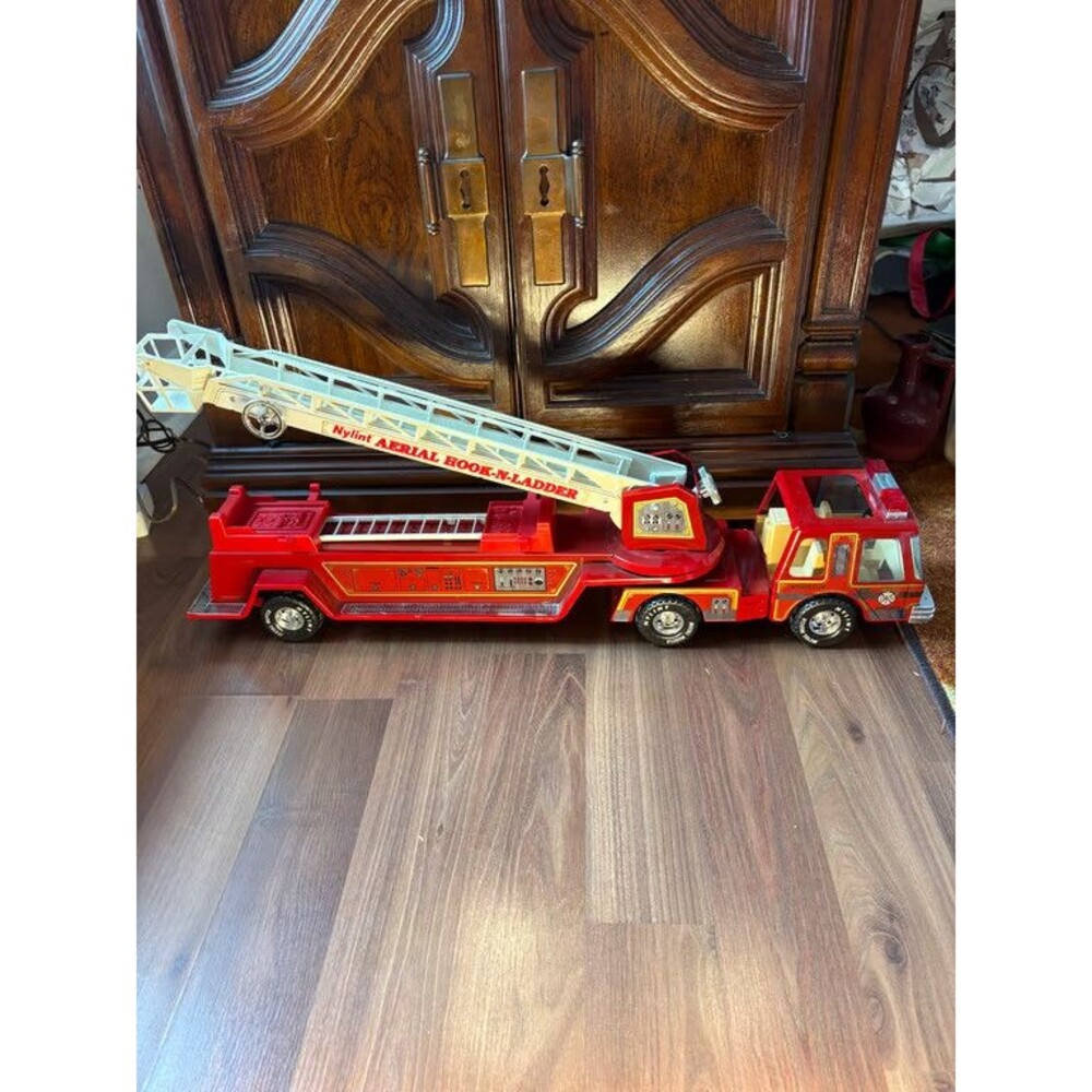 Nylint Aerial Hook N Ladder Fire Truck Pressed Steel Tiller Vintage Toy Large